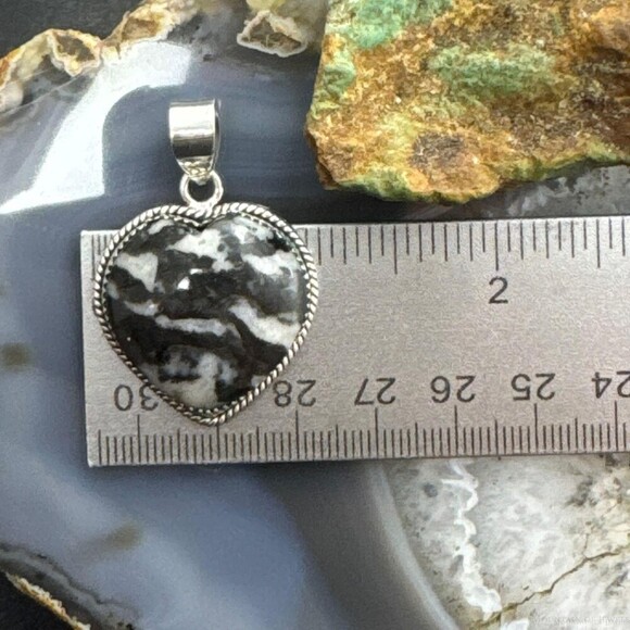 Sterling Silver Southwestern Style White Buffalo Heart Shape Pendant For Women - Picture 9 of 10